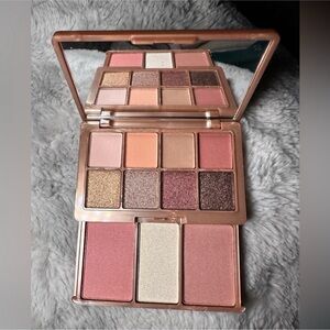 Khroma Beauty Kourtney's Kardazzle Complete Face Palette Eyeshadow Blush Shimmer